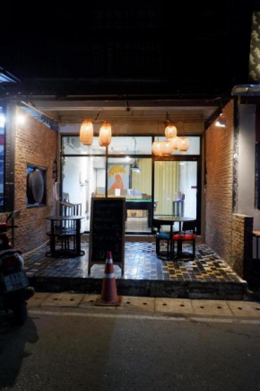 Poppy hostel